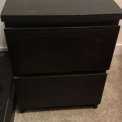 IKEA Queen Malm Bed With 2 Dresser