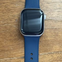 Apple Watch Series 10 42 mm. Used