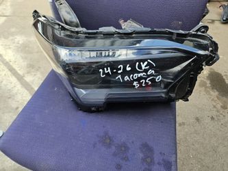 Toyota Tacoma Left Driver Headlight OEM
