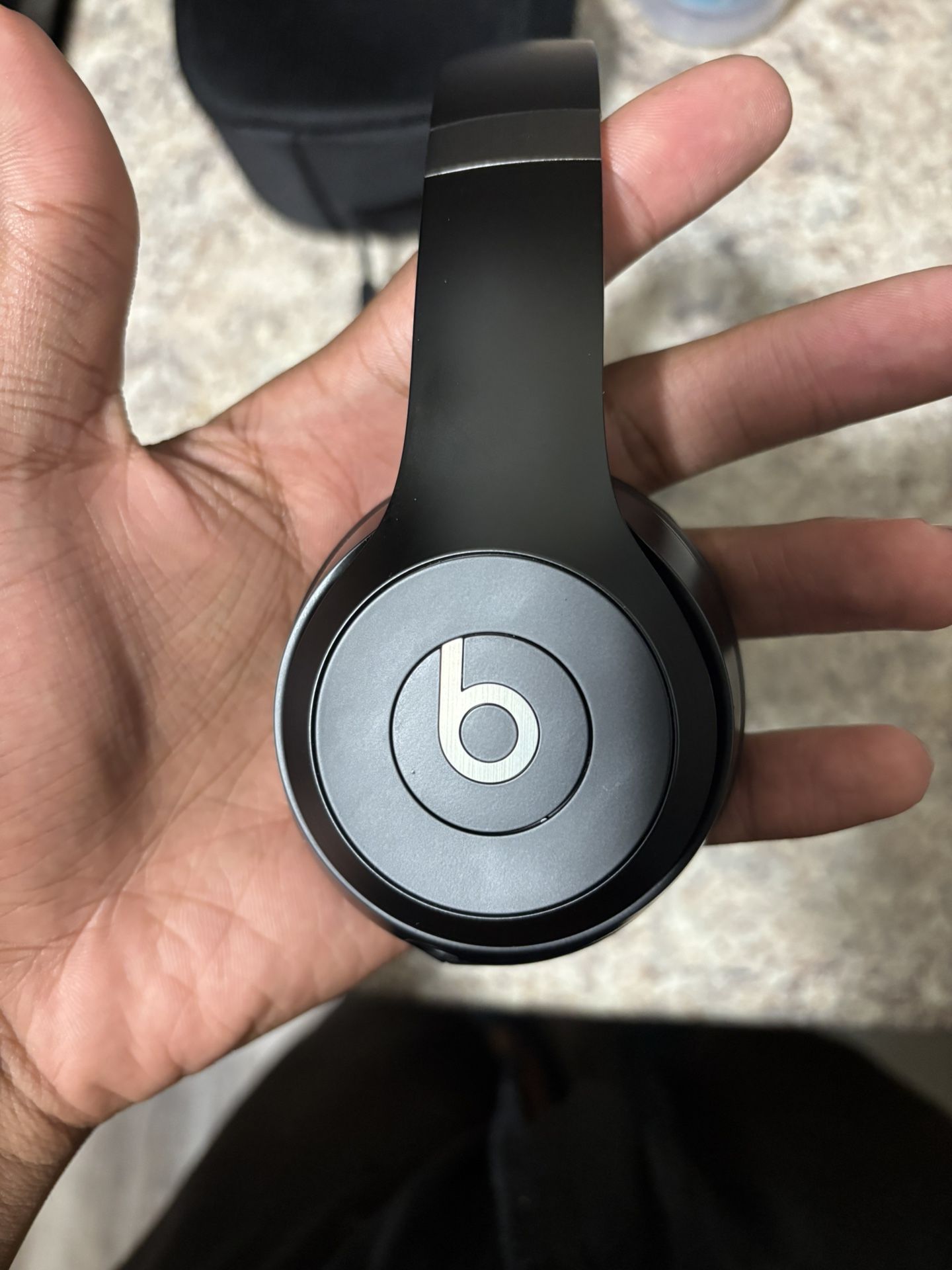 Beats Solo 4