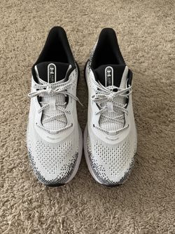Men’s UA Under Armour HOVR Turbulence Gym Running Shoes NEW Size 11