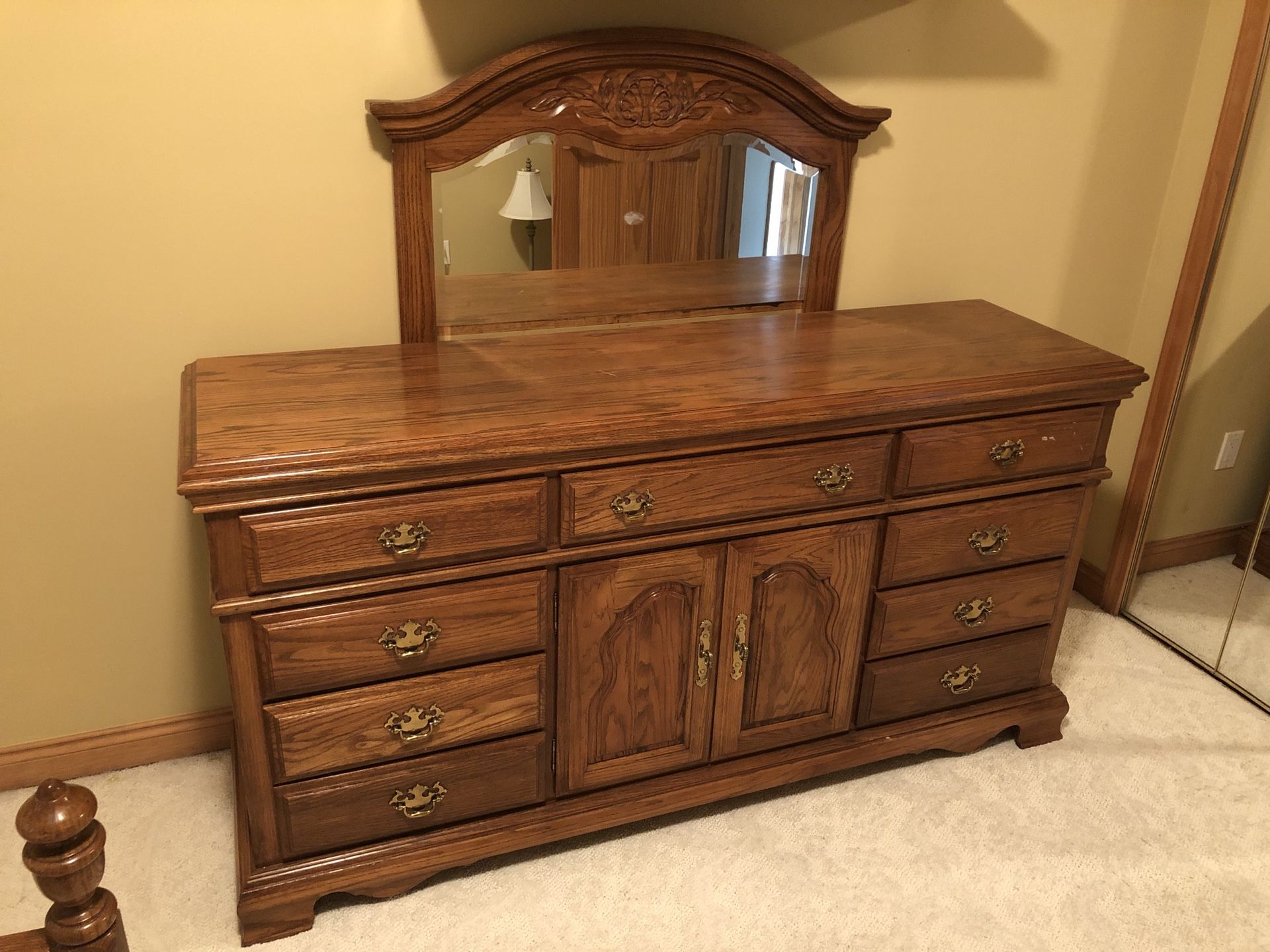 Full-Sized Solid Oak Bedroom Set