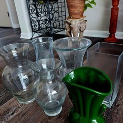6 Glass Vases 