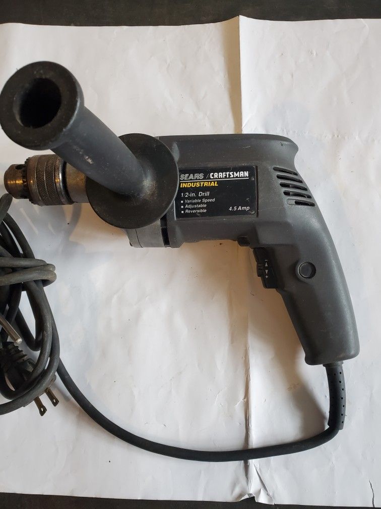 CRAFTSMAN 1/2INCH INDUSTRIAL DRILL 4.5 AMP REVERSABLE VERIABLE SPEED ELECTRIC CORDED DRILL