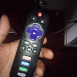 Roku Smart Tv Comes With Remote 