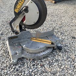 Dewalt Table Saw