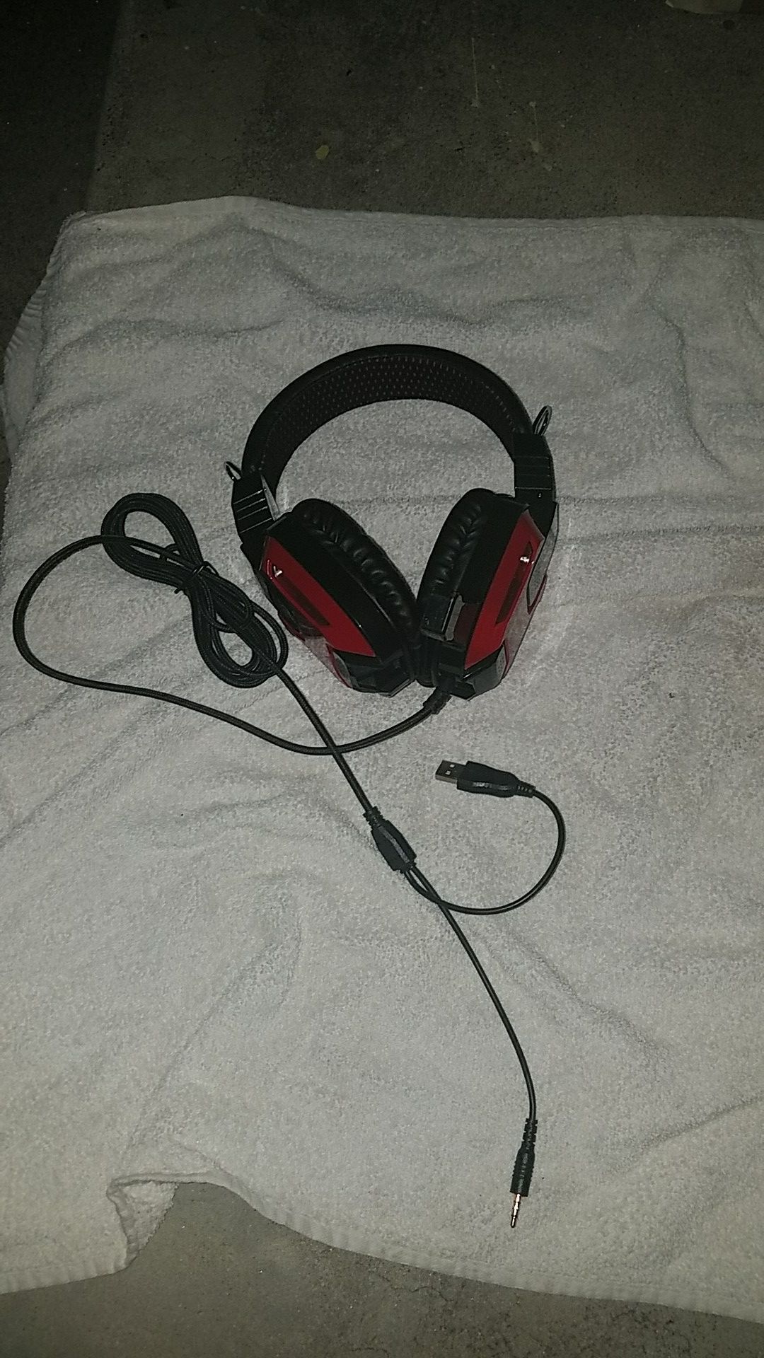 Ausdom gaming headphones not bluetooth