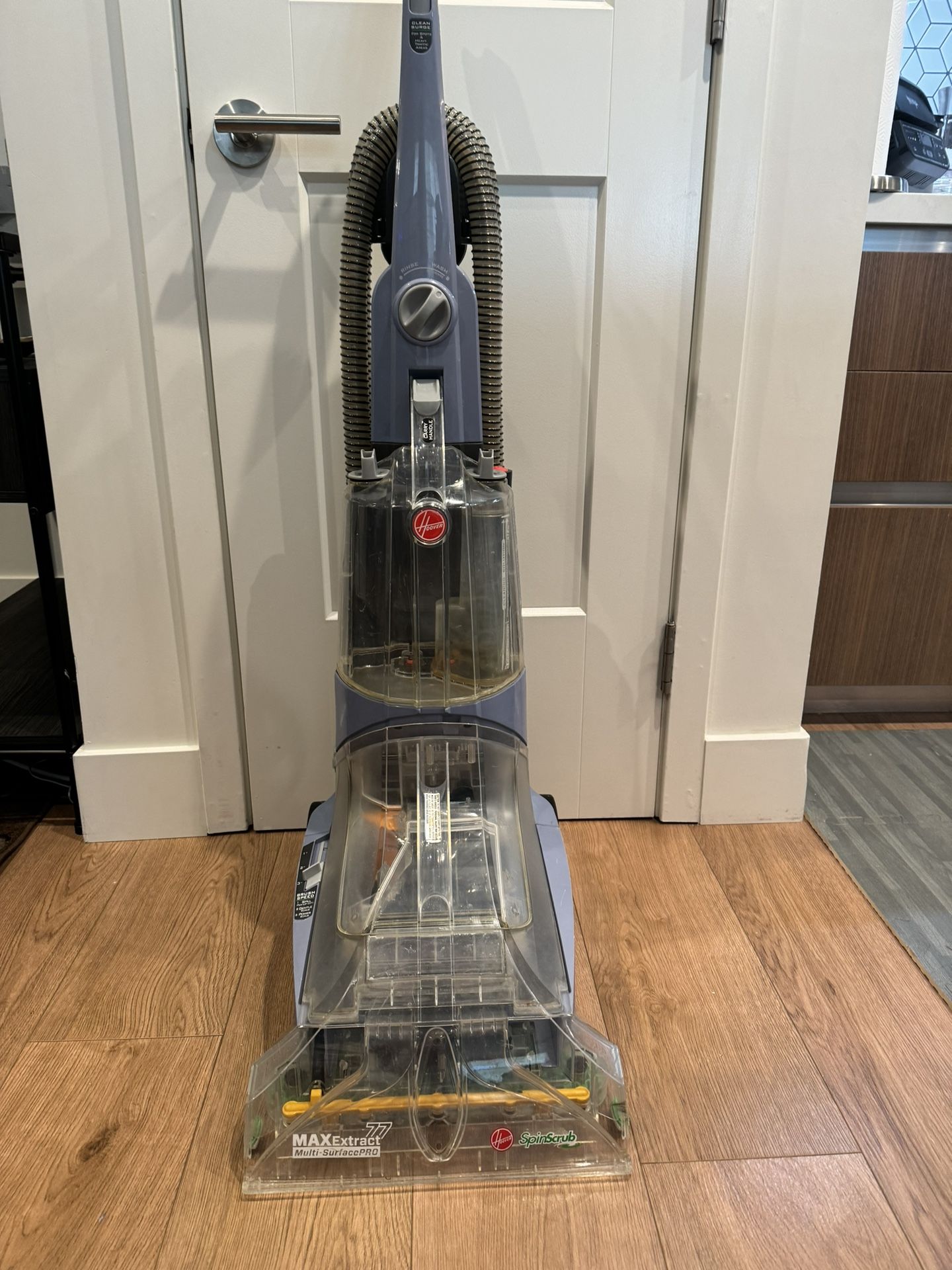 Hoover Max Extract 77 Carpet Shampooer