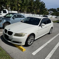 2011 BMW 328i 4D 