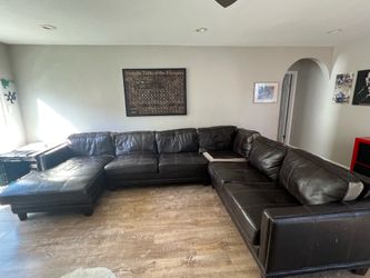 Sectional couch
