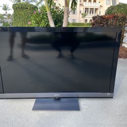 52-inch Sony TV - New Condition 