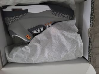 Air Jordan Retro 3     SZ8.5 