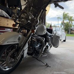 2002 Harley Davidson Road King CVO