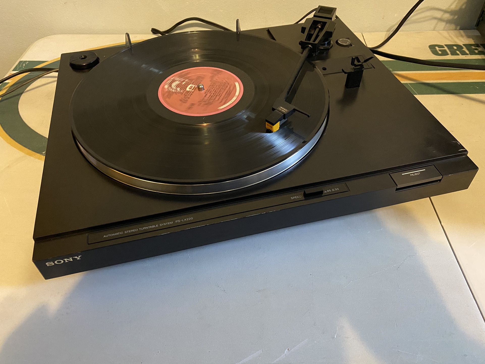 Sony PS LX220 Automatic Stereo Turntable System.
