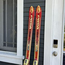 Völkl P40 skis