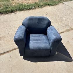 Keet Roundy Children's Chair, Microsuede, Navy