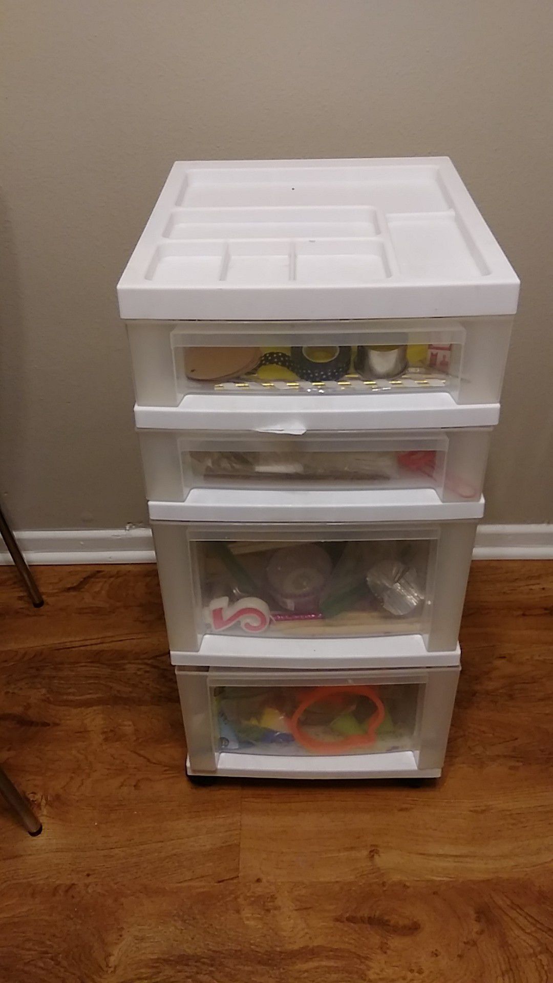 Rolling plastic storage drawer