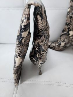 High Heel Boots Snake Skin 7.5 Size