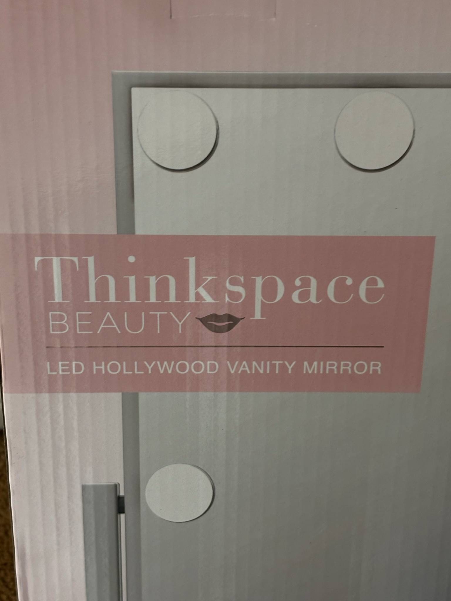 BRAND NEW LIGHTED MAKEUP MIRROR