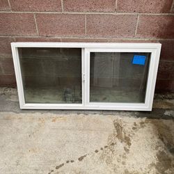 Window, vinyl window, used window , 🪟 block window  Width 48 1/4 inches  Height 24 inches