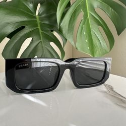 Luxury Black Sunglasses Logo 
