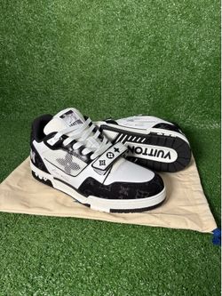 Lv Men's Shoes Size 8 & 8.5