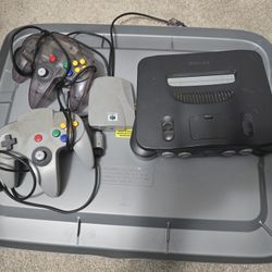 Nintendo 64 Bundle - 10 Games incl. Zelda Gold & Kirby 64 - 2 Controllers