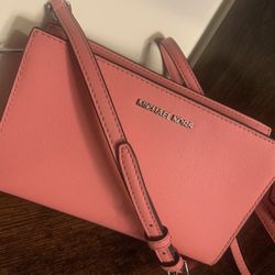 Authentic Michael Kors Crossbody