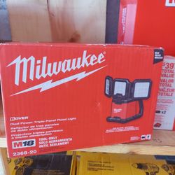 Milwaukee M18 Light  Tool Only