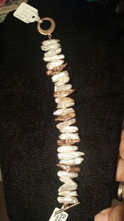Pearl silver bracelet with rose gold