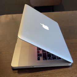Apple MacBook Pro 13” Display Intel Core I5 Processor 8GB DDR3 Ram 500G. HDD DRIVE STORAGE $120