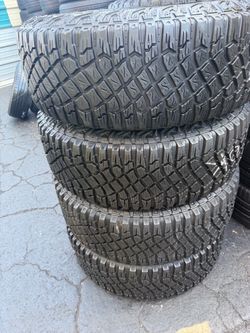 4 tires 315-70-17 Goodyear 90% tread life $550 all four mounted and balanced