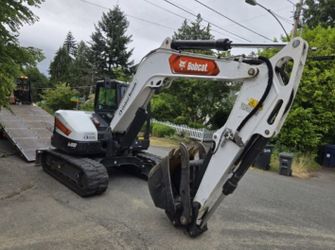 Bobcat E88 (Cabbed Mini Excavator)