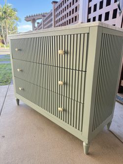 Lillian August 3-Drawer Chest