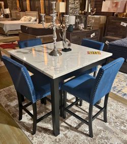 5 piece dining set/ table and chairs//Olivia 🎉 brand new/ modern/luxury 🌼