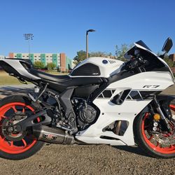 MINT Condition 2023 Yamaha YZF-R7 