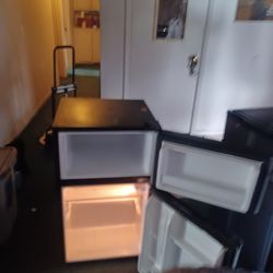 Mini Fridge Black 