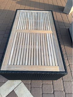 PATIO COCKTAIL TABLE