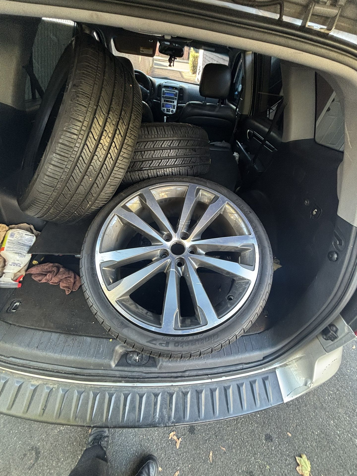 Rim + Tire, Cinturato P7 All Season