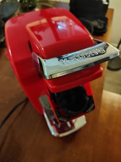 Keurig Single Serve Coffee Maker Red