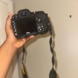 Nikon - D7500 DSLR 4K Video Body + batteries