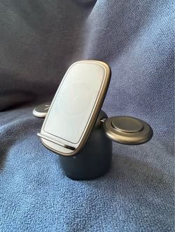 3-in-1 Wireless Charging Station (Black Only) – Foldable Magnetic Charger for iPhone, Apple Watch &