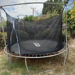 12 Foot Round Trampoline