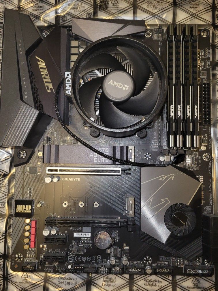 AMD Ryzen 7 5700G / Gigabyte Aorus Elite X570 Motherboard 32gb RAM For Gaming Pc