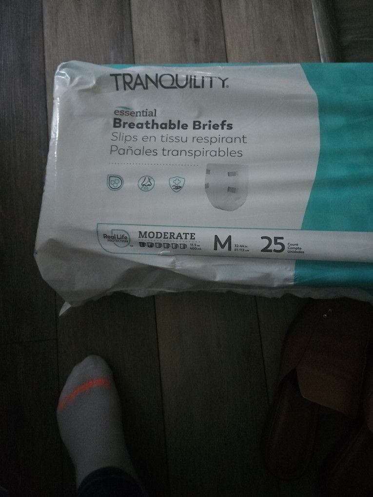 Tranquility Breathable Briefs 25 CT 