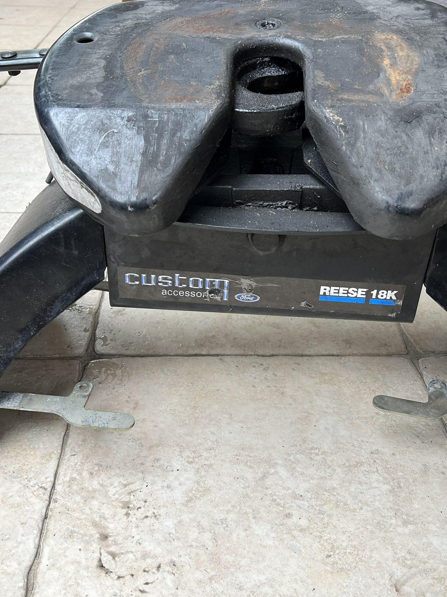 Reese 18k Fifth Wheel Hitch for Sale in Pompano Beach, FL OfferUp