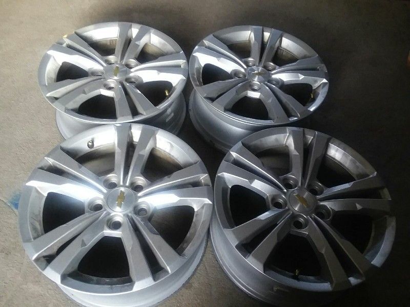 17 inch chevy rims for Sale in Xenia, OH - OfferUp