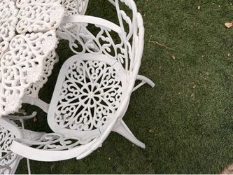 Victoria beautiful patio set