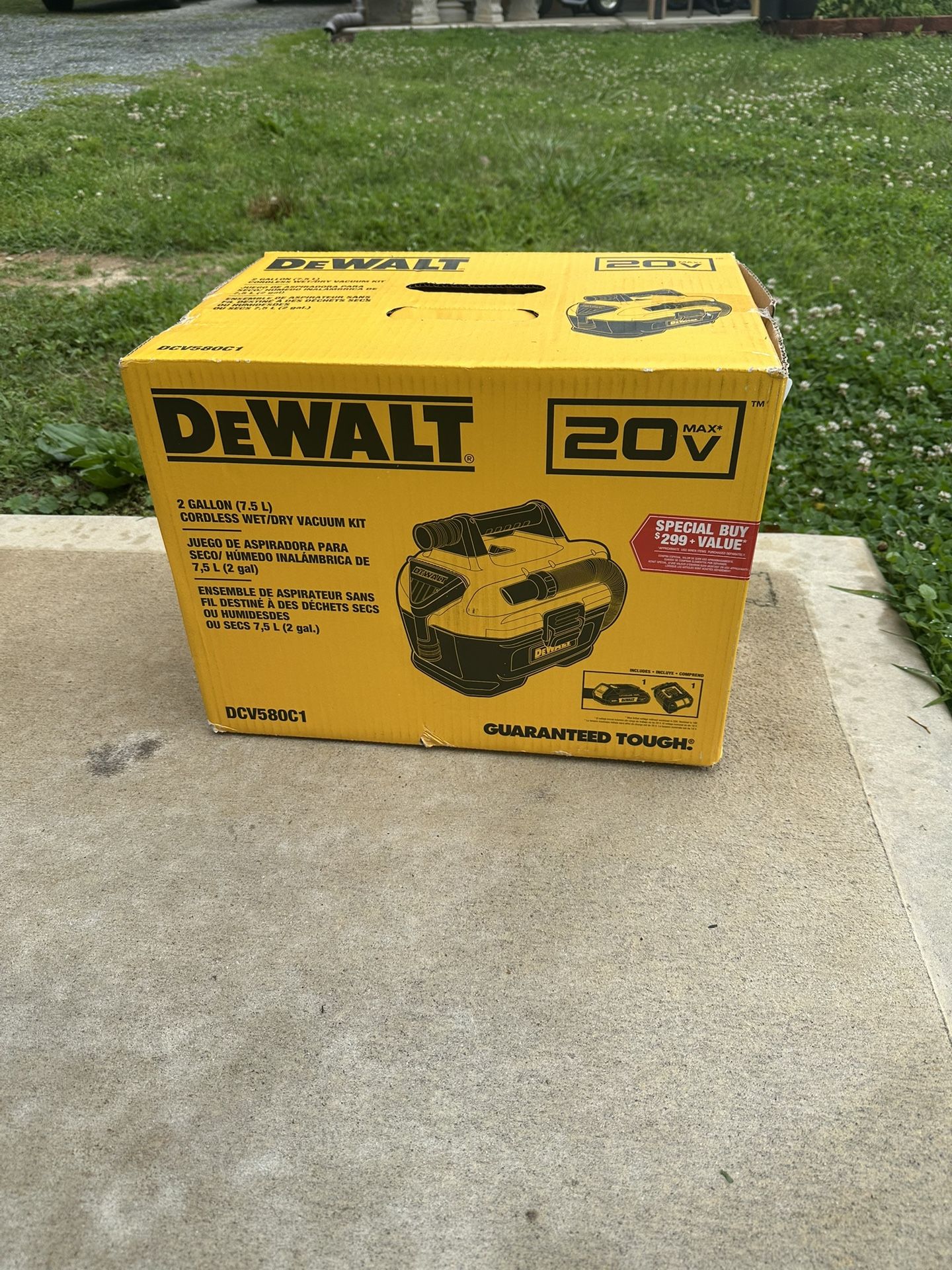 Wet/Dry vacuum kit 2 gal