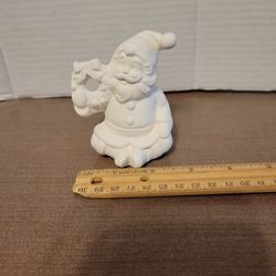Bisque Ready-to-paint Santa Claus Holding A Wreath
